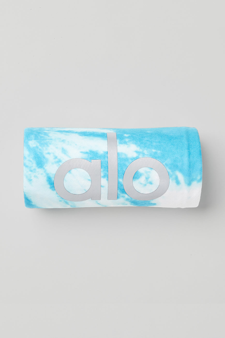 Tie-Dye Grounded No-Slip Towel - Bright Aqua Tie Dye