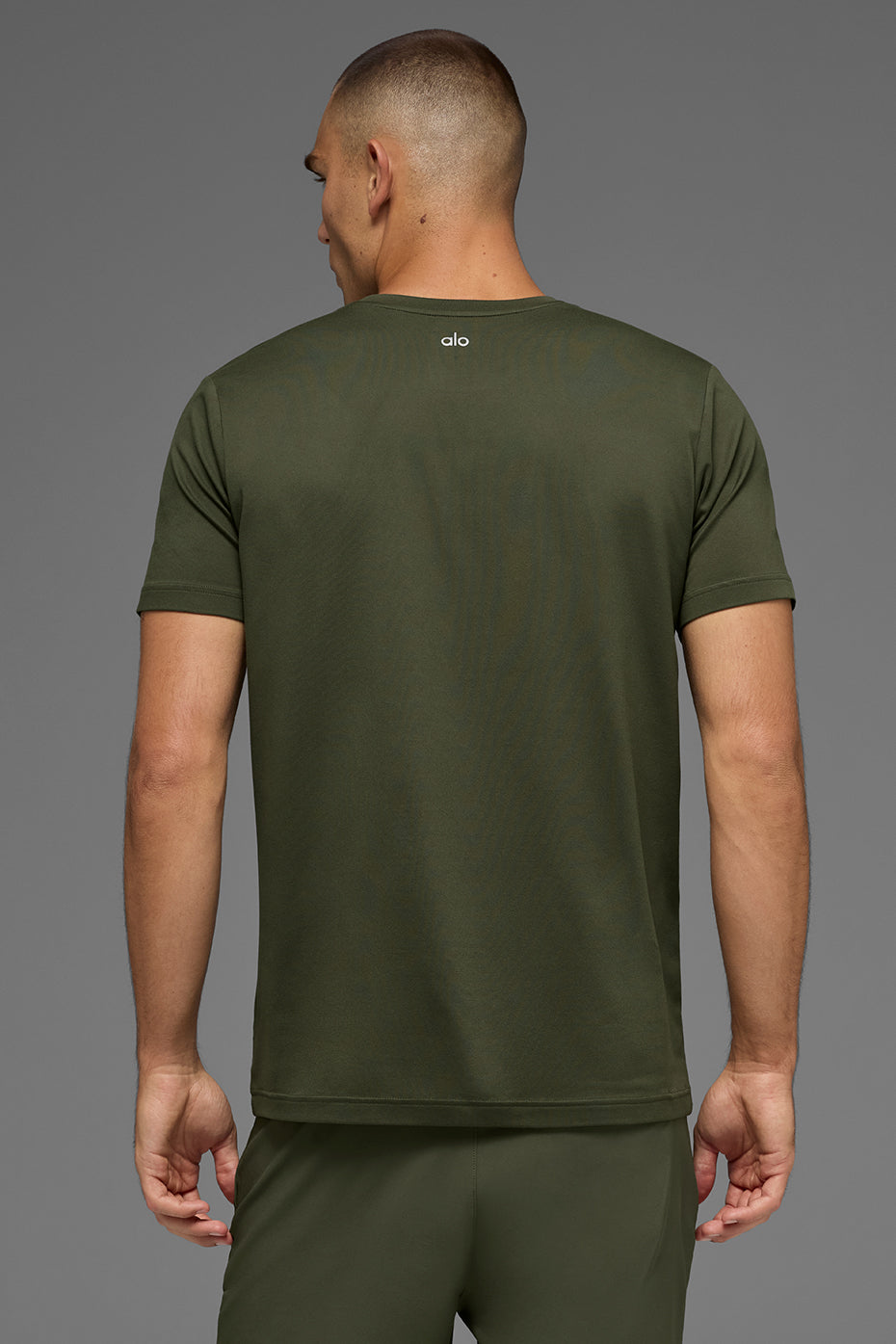 Conquer Reform Crewneck Short Sleeve - Green Olive