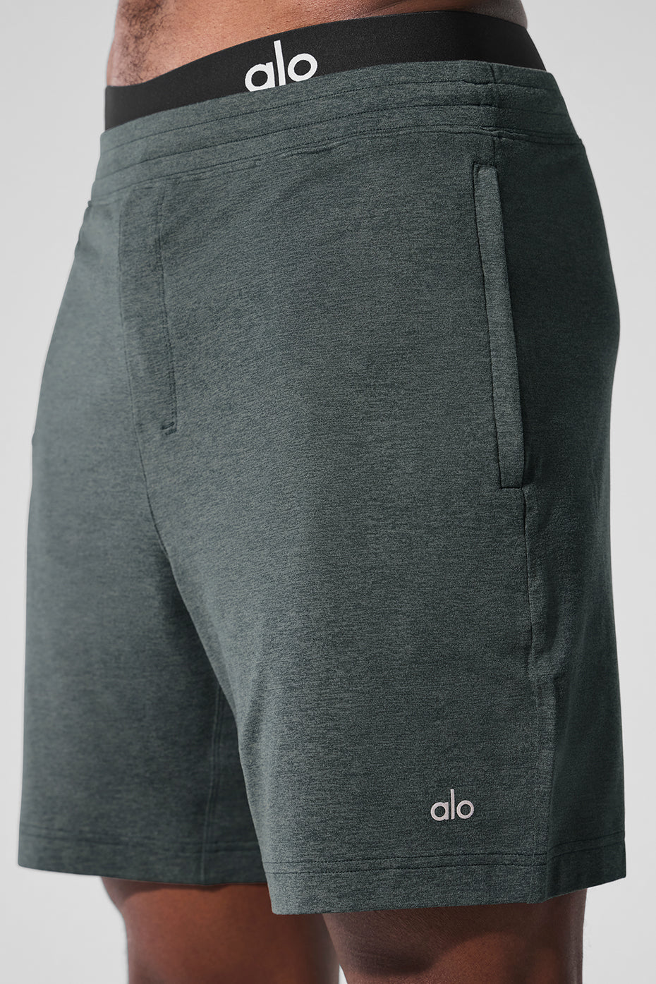 7" Conquer React Performance Short - Charcoal Green Heather