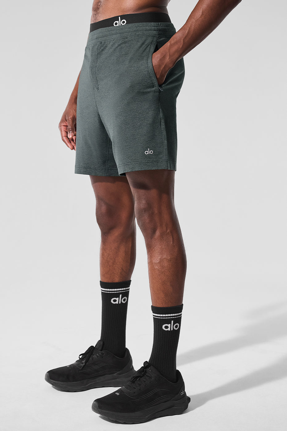 7" Conquer React Performance Short - Charcoal Green Heather